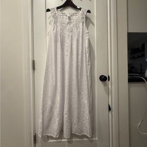 White Sleeveless Eyelet Lace floral Eileen West Maxi Nightgown